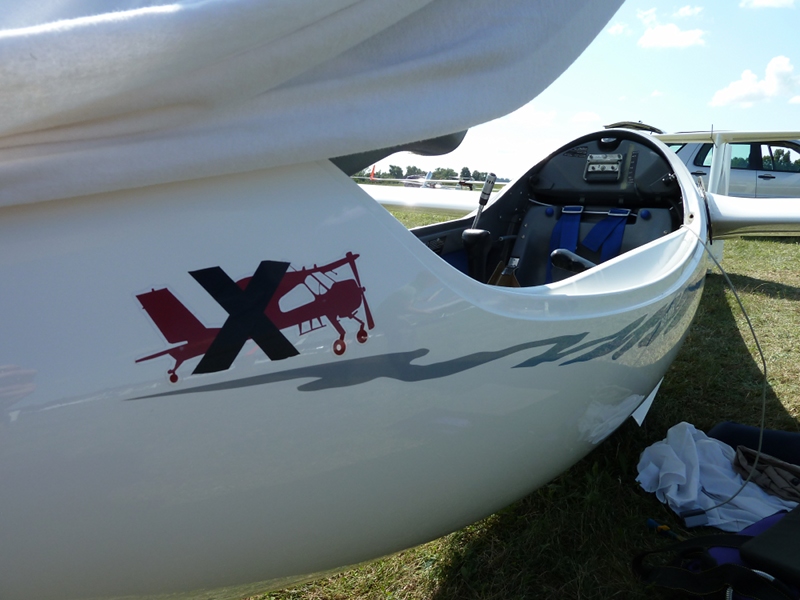 Glider 1: Wilga 0. Later the Wilga was flown out of its landing field