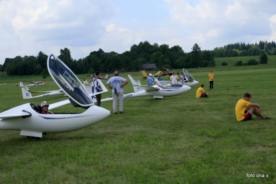 The grid on the first contest day