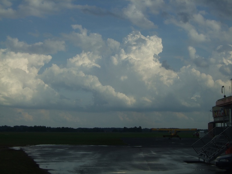 Showers on the airfield after the finishers return